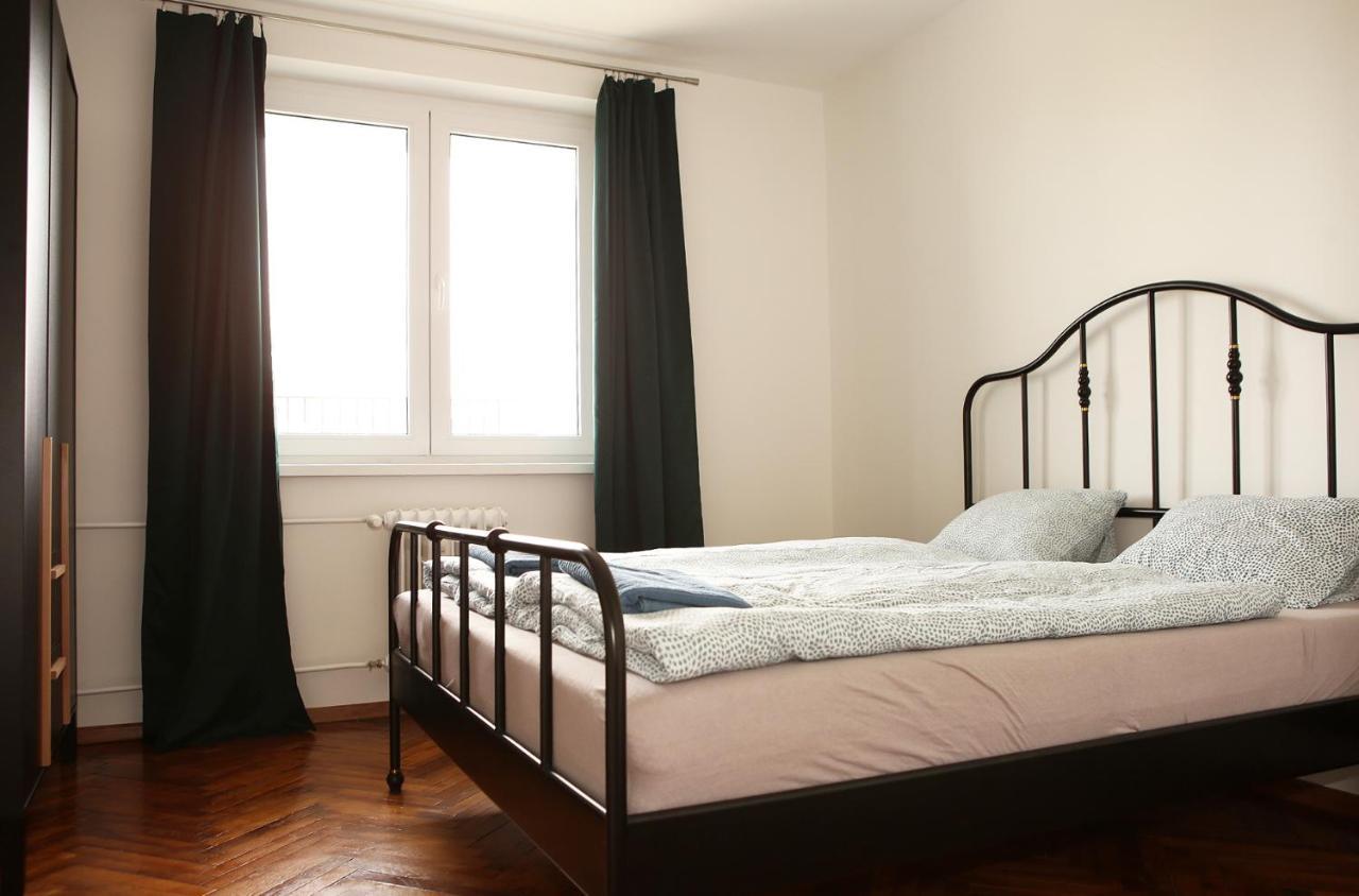 New Colorful Apartment With Big Balcony Bratislava Extérieur photo