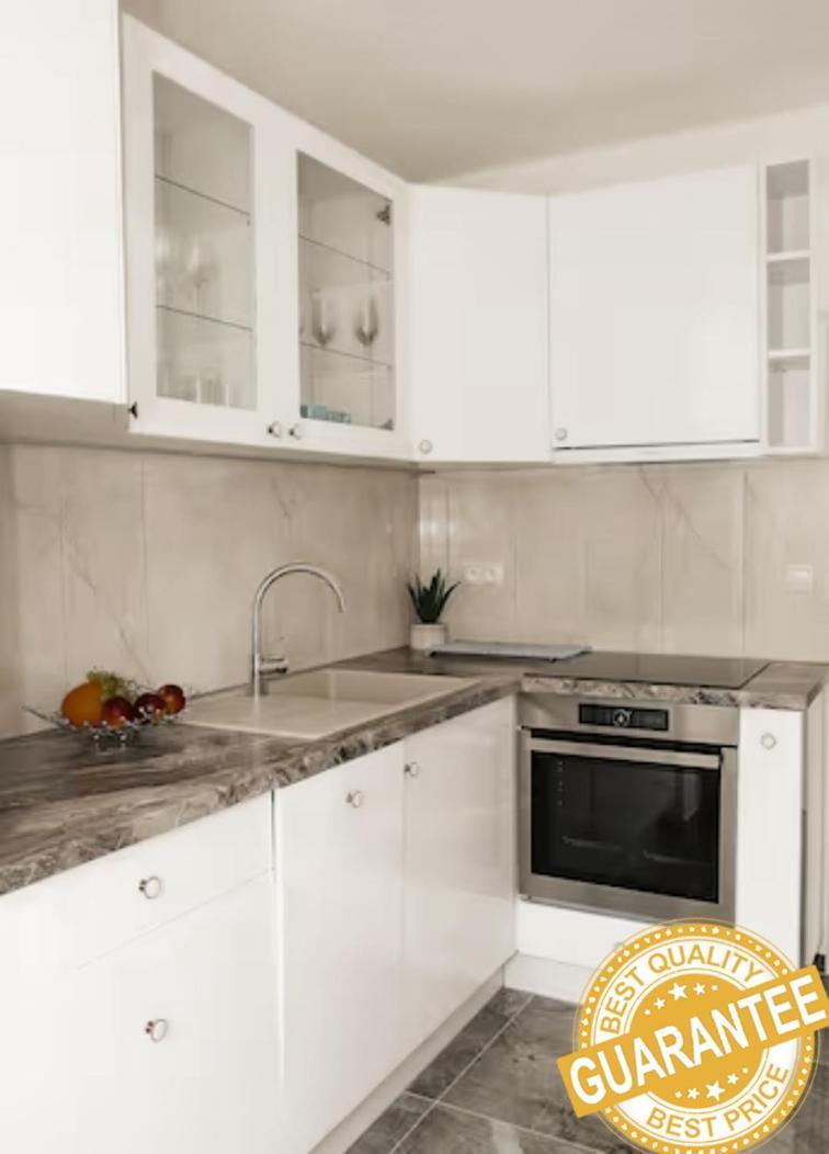 New Colorful Apartment With Big Balcony Bratislava Extérieur photo